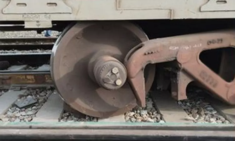 ராணிப்பேட்டை: சரக்கு ரெயிலின் 2 பெட்டிகள் தடம்... ... இன்றைய முக்கிய செய்திகள் சில வரிகளில்.. 22-05-2025 ராணிப்பேட்டை: சரக்கு ரெயிலின் 2 பெட்டிகள் தடம்... ... இன்றைய முக்கிய செய்திகள் சில வரிகளில்.. 22-05-2025