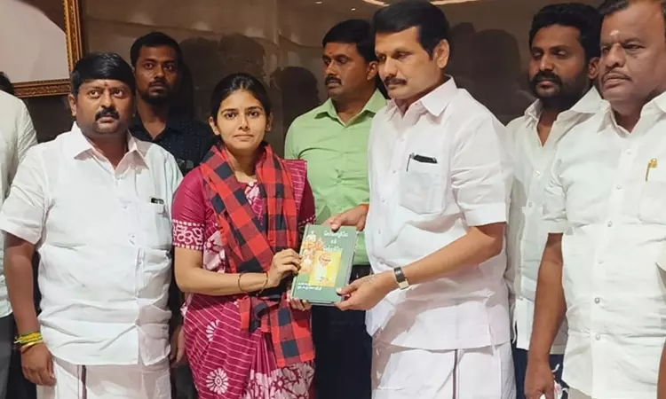 த.வெ.க.வில் இருந்து வெளியேறி தி.மு.க.வில் இணைந்த... ... இன்றைய முக்கிய செய்திகள் சில வரிகளில்.. 22-05-2025 த.வெ.க.வில் இருந்து வெளியேறி தி.மு.க.வில் இணைந்த... ... இன்றைய முக்கிய செய்திகள் சில வரிகளில்.. 22-05-2025