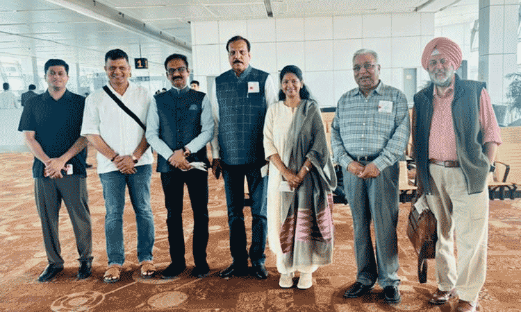 ரஷியா தலைநகர் மாஸ்கோ சென்றடைந்தது கனிமொழி எம்.பி.... ... இன்றைய முக்கிய செய்திகள் சில வரிகளில்.. 23-05-2025 ரஷியா தலைநகர் மாஸ்கோ சென்றடைந்தது கனிமொழி எம்.பி.... ... இன்றைய முக்கிய செய்திகள் சில வரிகளில்.. 23-05-2025