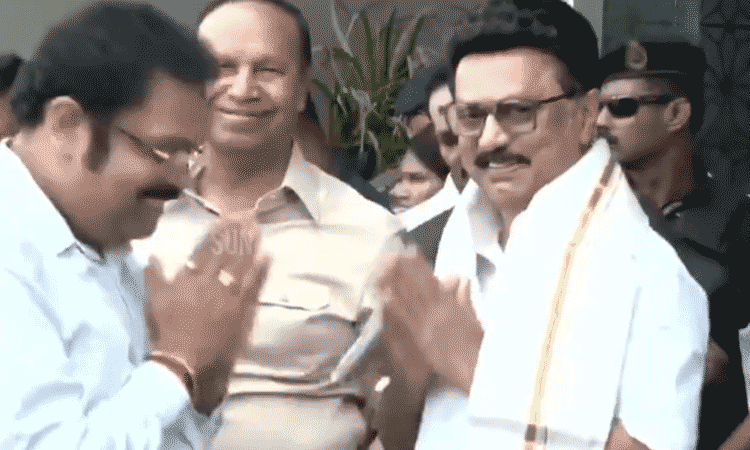 டெல்லி சென்ற முதல்-அமைச்சர் மு.க.ஸ்டாலினுக்கு... ... இன்றைய முக்கிய செய்திகள் சில வரிகளில்.. 23-05-2025 டெல்லி சென்ற முதல்-அமைச்சர் மு.க.ஸ்டாலினுக்கு... ... இன்றைய முக்கிய செய்திகள் சில வரிகளில்.. 23-05-2025