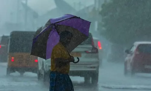 கோவை, நீலகிரி மாவட்டங்களுக்கு  இன்றும் நாளையும் சிவப்பு எச்சரிக்கை