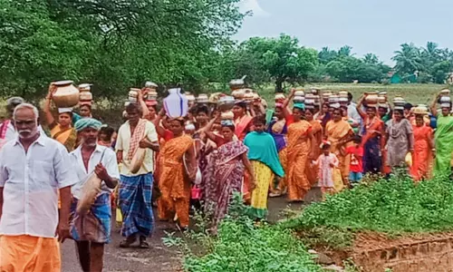 என். ஊத்துப்பட்டி கன்னிமார் கோவில் திருவிழா: ஊர்வலமாக சென்று பொங்கல் வைத்து வழிபாடு