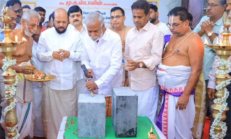 வடபழனி ஆதிமூலப் பெருமாள் கோவில் திருப்பணிகள்- அமைச்சர் சேகர்பாபு தொடங்கி வைத்தார்