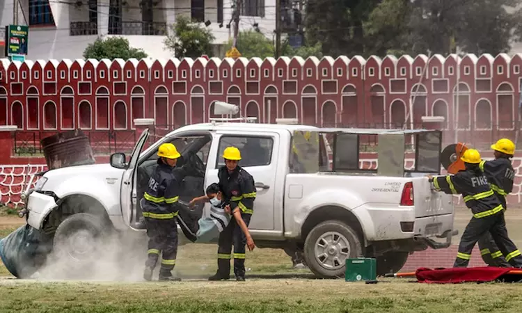 பாக். எல்லையை ஒட்டிய மாநிலங்களில் இன்று நடைபெறுவதாக இருந்த பாதுகாப்பு ஒத்திகை   தள்ளிவைப்பு