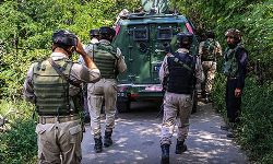 ஜம்மு காஷ்மீரில் லஷ்கர்-இ-தொய்பாவை சேர்ந்த 2 பயங்கரவாதிகள் கைது ஜம்மு காஷ்மீரில் லஷ்கர்-இ-தொய்பாவை சேர்ந்த 2 பயங்கரவாதிகள் கைது