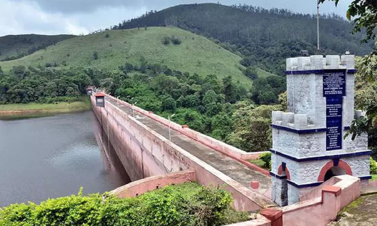 முல்லைப்பெரியாறு ஆற்றில் வெள்ளம் - கரையோரம் வசிக்கும் மக்களுக்கு எச்சரிக்கை முல்லைப்பெரியாறு ஆற்றில் வெள்ளம் - கரையோரம் வசிக்கும் மக்களுக்கு எச்சரிக்கை