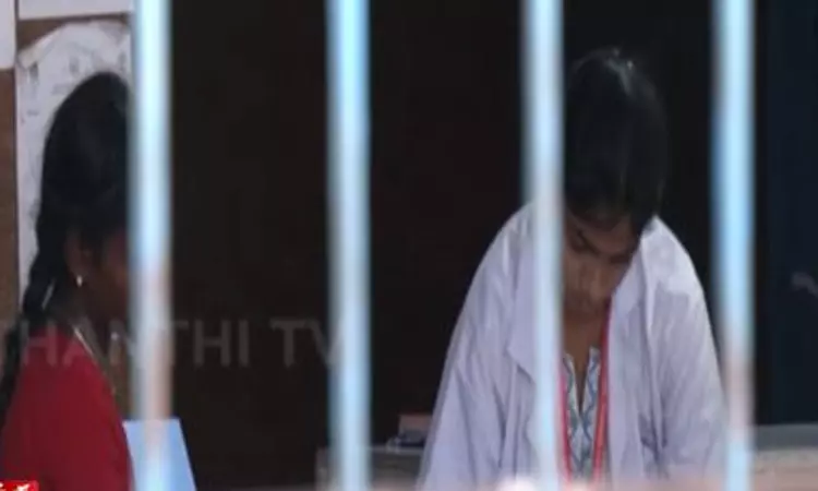 வேலூர்: சிசுவின் விரல் துண்டிப்பு விவகாரம் -... ... இன்றைய முக்கிய செய்திகள் சில வரிகளில்.. 31-05-2025 வேலூர்: சிசுவின் விரல் துண்டிப்பு விவகாரம் -... ... இன்றைய முக்கிய செய்திகள் சில வரிகளில்.. 31-05-2025