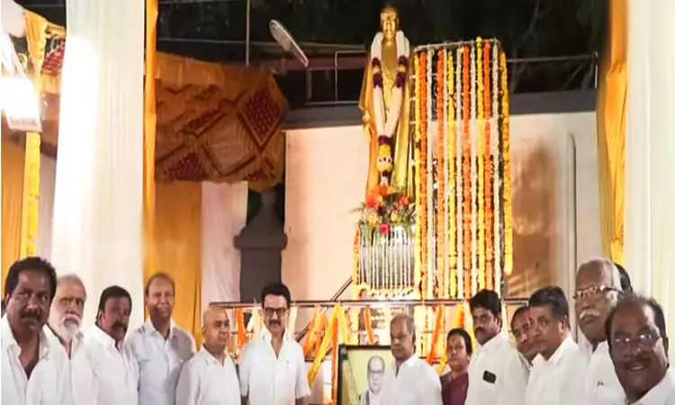 மதுரையின் முன்னாள் மேயர் முத்துவின் வெண்கல சிலையை திறந்து வைத்தார் முதல்-அமைச்சர் மு.க.ஸ்டாலின்