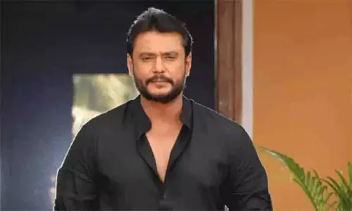 டெவில் படத்தின் படப்பிடிப்புக்காக நடிகர் தர்ஷன் வெளிநாடுகள் செல்ல 25 நாட்கள் அனுமதி டெவில் படத்தின் படப்பிடிப்புக்காக நடிகர் தர்ஷன் வெளிநாடுகள் செல்ல 25 நாட்கள் அனுமதி