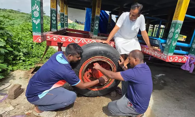 கடவுள் ஜெகந்நாதர் தேருக்கு... 280 கி.மீ. வேகத்தில் செல்லும் சுகோய் போர் விமான டயர்கள் பயன்பாடு