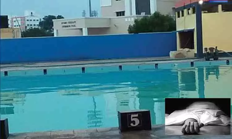 குடிபோதையில் நீச்சல் குளத்தில் தவறி விழுந்து ஒருவர் உயிரிழப்பு