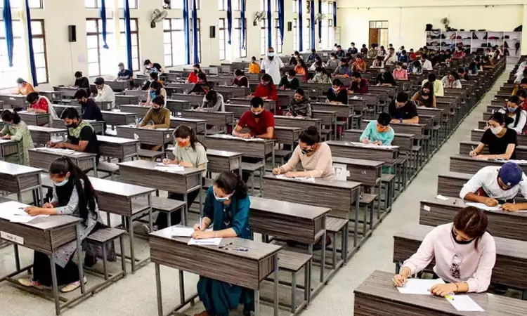 நீட் முதுநிலைத் தேர்வு ஒத்திவைப்பு