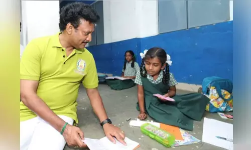 கட்டாயக்கல்வி உரிமை சட்டம்: மத்திய அரசுக்கு எதிராக வழக்கு - அமைச்சர் அன்பில் மகேஷ் பொய்யாமொழி கட்டாயக்கல்வி உரிமை சட்டம்: மத்திய அரசுக்கு எதிராக வழக்கு - அமைச்சர் அன்பில் மகேஷ் பொய்யாமொழி