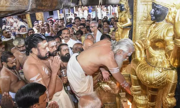 சபரிமலை அய்யப்பன் கோவில் நடை இன்று திறப்பு சபரிமலை அய்யப்பன் கோவில் நடை இன்று திறப்பு