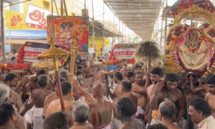 ஆழ்வார்திருநகரி ஆதிநாதர் ஆழ்வார் கோவிலில் நம்மாழ்வார் மங்களாசாசனம்