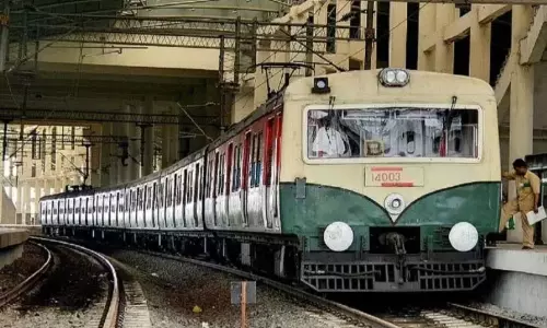 சென்னை சென்டிரல்-சூலூர்பேட்டை இடையே நாளை மின்சார ரெயில்கள் ரத்து