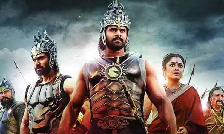 ஒரே படமாக வெளியாகும் பாகுபலியின் 2 பாகங்கள்