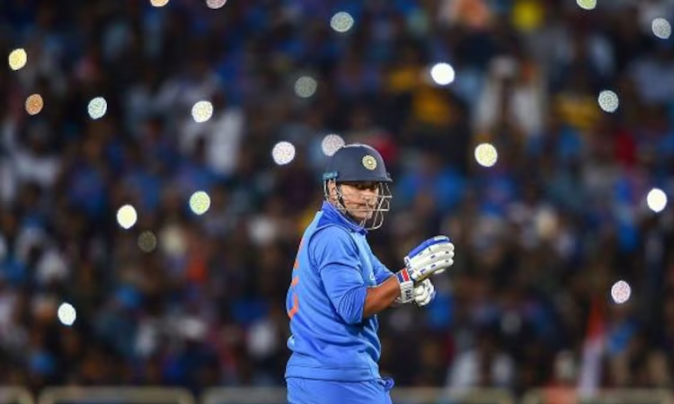 இது என்றென்றும் போற்றும் ஒன்று - ஐ.சி.சி. 'ஹால் ஆப் பேம்' -ல் இணைந்தது குறித்து தோனி