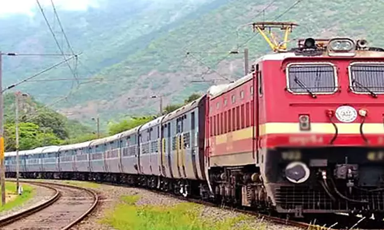 பயணிகள் கவனத்திற்கு.. ரெயில் சேவைகளில் மாற்றம் - வெளியான முக்கிய அறிவிப்பு