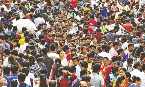 இந்தியாவின் மக்கள்தொகை 146 கோடியை தாண்டியது - ஐ.நா. அறிக்கையில் தகவல் இந்தியாவின் மக்கள்தொகை 146 கோடியை தாண்டியது - ஐ.நா. அறிக்கையில் தகவல்