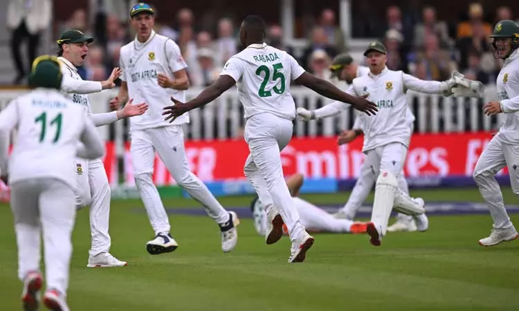 உலக டெஸ்ட் சாம்பியன்ஷிப் இறுதிப்போட்டி; ஆஸ்திரேலிய அணி தடுமாற்றம் உலக டெஸ்ட் சாம்பியன்ஷிப் இறுதிப்போட்டி; ஆஸ்திரேலிய அணி தடுமாற்றம்