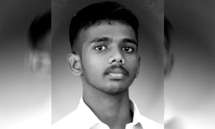 முகத்தில் கட்டப்பட்ட பாலித்தீன் பை.. விஷவாயு செலுத்தி மாணவர் தற்கொலை - காரணம் என்ன..? முகத்தில் கட்டப்பட்ட பாலித்தீன் பை.. விஷவாயு செலுத்தி மாணவர் தற்கொலை - காரணம் என்ன..?