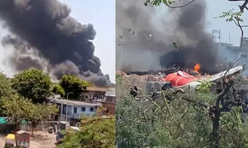 குஜராத் விமான விபத்து; பயணிகளில் 169 பேர் இந்தியர்கள் - ஏர் இந்தியா தகவல் குஜராத் விமான விபத்து; பயணிகளில் 169 பேர் இந்தியர்கள் - ஏர் இந்தியா தகவல்