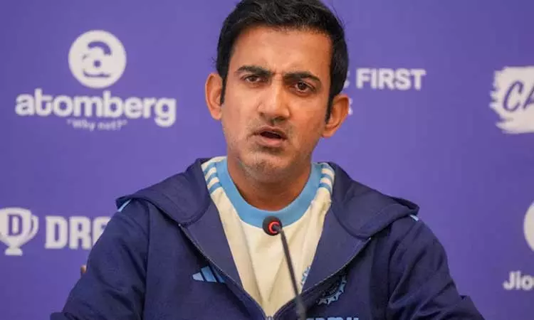 நாடு திரும்பிய இந்திய அணி தலைமை பயிற்சியாளர் கம்பீர்