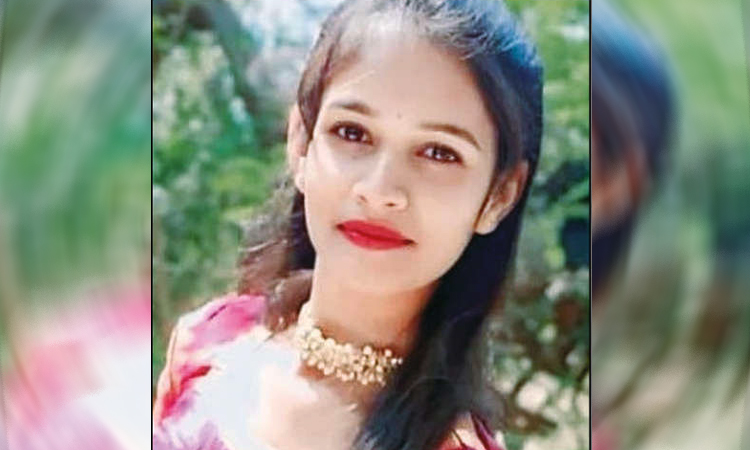 ஏரியில் பிணமாக மீட்கப்பட்ட மருத்துவ கல்லூரி மாணவி.. போலீசார் தீவிர விசாரணை