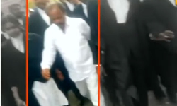 பூவை ஜெகன்மூர்த்தி காவல் நிலையத்தில் ஆஜர்