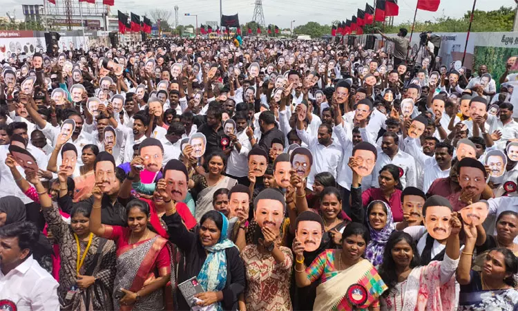 கீழடி அகழாய்வு அறிக்கை:  மதுரையில் திமுக கண்டன ஆர்ப்பாட்டம்