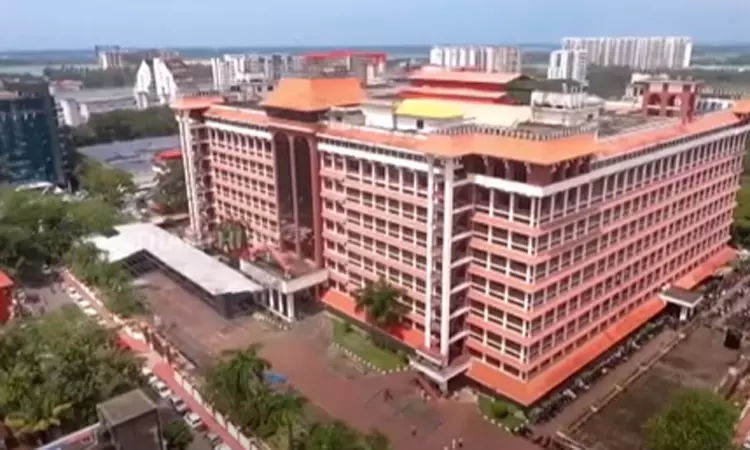 முக்கிய சுற்றுலா தளங்களில் பிளாஸ்டிக் பொருட்களுக்கு தடை - கேரள ஐகோர்ட்டு உத்தரவு