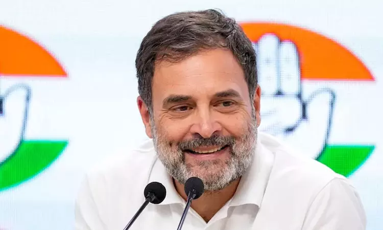 ஆங்கிலம் குறித்து அமித்ஷா பேச்சு - ராகுல்காந்தி  விமர்சனம்