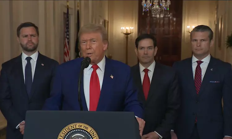 அமெரிக்காவின் வெள்ளை மாளிகையில் நாட்டு மக்களுக்கு... ... இன்றைய முக்கிய செய்திகள் சில வரிகளில்.. 22-06-2025 அமெரிக்காவின் வெள்ளை மாளிகையில் நாட்டு மக்களுக்கு... ... இன்றைய முக்கிய செய்திகள் சில வரிகளில்.. 22-06-2025