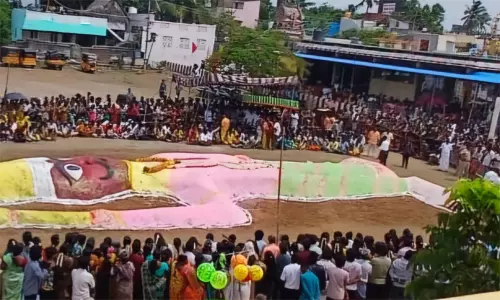 திருப்போரூர் திரௌபதி அம்மன் கோவிலில் துரியோதனன் படுகளம்