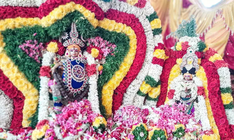 வெட்டுக் காட்டுபுதூரில் ஆனந்த தில்லை நடராஜர் திருக்கல்யாணம் வெட்டுக் காட்டுபுதூரில் ஆனந்த தில்லை நடராஜர் திருக்கல்யாணம்