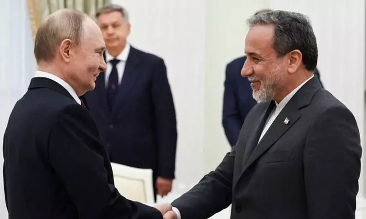 ரஷிய அதிபர் புதினை சந்தித்த ஈரான் வெளியுறவுத்துறை மந்திரி ரஷிய அதிபர் புதினை சந்தித்த ஈரான் வெளியுறவுத்துறை மந்திரி