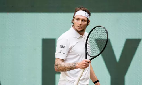 ஹாலே ஓபன் டென்னிஸ்; சாம்பியன் பட்டம் வென்றார் அலெக்சாண்டர் பப்ளிக்