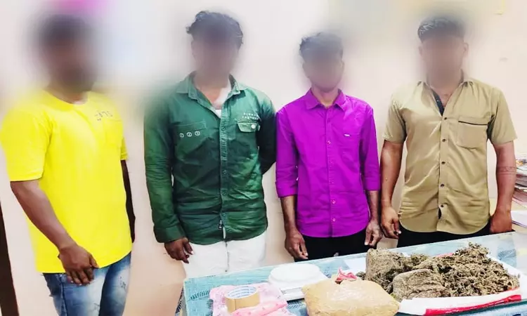தூத்துக்குடியில் 2.7 கிலோ கஞ்சா, 2 பைக் பறிமுதல்: 4 பேர் கைது