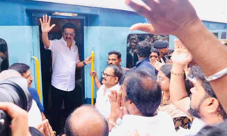 ரெயில் கட்டணங்களை உயர்த்த வேண்டாம்: முதல்-அமைச்சர் மு.க. ஸ்டாலின் வலியுறுத்தல்