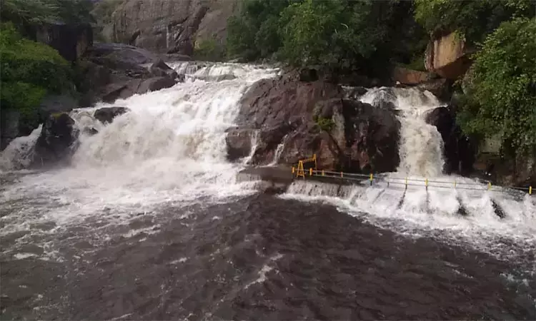 மணிமுத்தாறு அருவியில் குளிக்க தடை அம்பாசமுத்திரம்... ... இன்றைய முக்கிய செய்திகள் சில வரிகளில்.. 26-06-2025