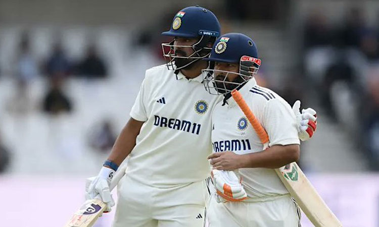 ஐ.சி.சி.டெஸ்ட் கிரிக்கெட் தரவரிசை: பேட்டிங்கில் இந்திய வீரர்கள் முன்னேற்றம்