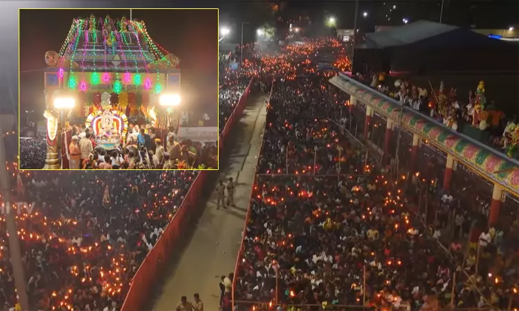 விழுப்புரம் அங்காளம்மன் கோவிலில் ஆனி மாத ஊஞ்சல் உற்சவம் கோலாகலம்