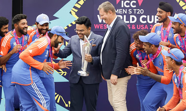 டி20 உலகக்கோப்பை 2024: விராட்,பும்ரா இல்லை.. அவர்தான் 'கேம் சேஞ்சர்' - ரோகித் சர்மா பாராட்டு