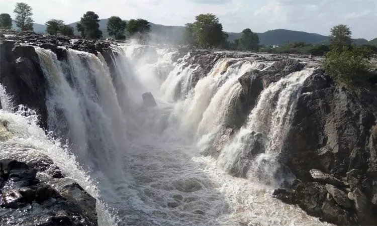 ஒகேனக்கலில் நீர்வரத்து 78,000 கன அடியாக உயர்வு