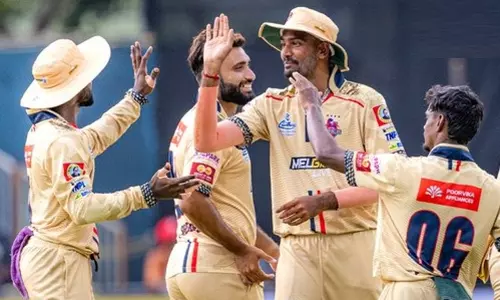 டி.என்.பி.எல். கிரிக்கெட்: சேப்பாக் அணி 6 விக்கெட் வித்தியாசத்தில் வெற்றி டி.என்.பி.எல். கிரிக்கெட்: சேப்பாக் அணி 6 விக்கெட் வித்தியாசத்தில் வெற்றி