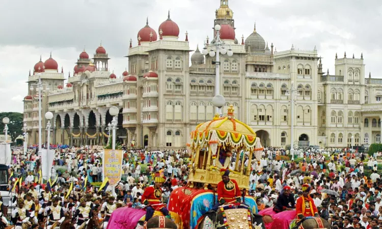 மைசூரு தசரா செப்டம்பர் 22-ந்தேதி தொடக்கம்.. 11 நாள் கொண்டாட்டம் - அதிகாரப்பூர்வ அறிவிப்பு