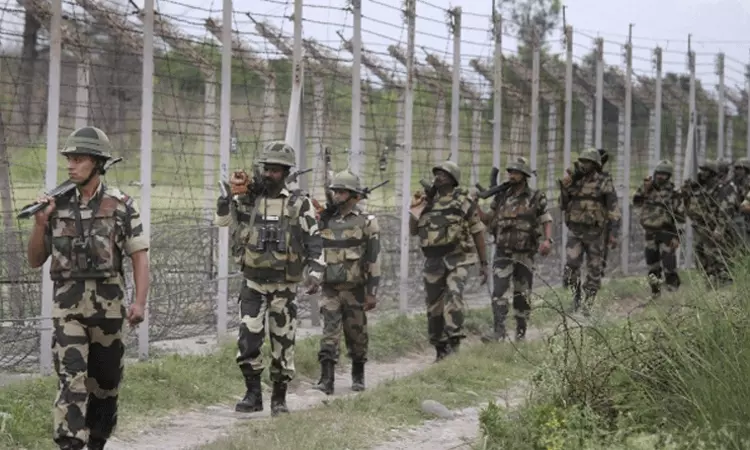 காஷ்மீரில் எல்லை தாண்டி வர முயன்ற பாகிஸ்தான் நபர் கைது காஷ்மீரில் எல்லை தாண்டி வர முயன்ற பாகிஸ்தான் நபர் கைது