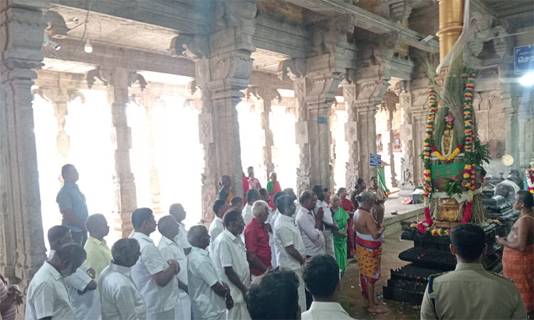 கண்டதேவி சொர்ண மூர்த்தீஸ்வரர் கோவில் தேரோட்ட விழா கொடியேற்றம்