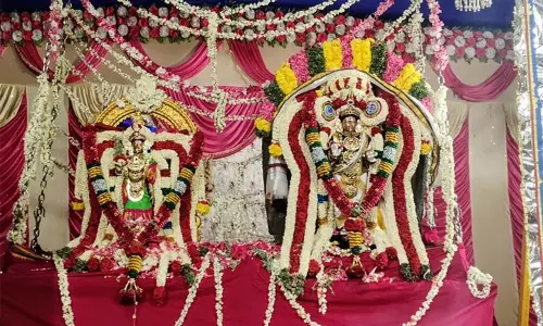 கீழ்வேளூர் அட்சயலிங்க சுவாமி கோவிலில் திருக்கல்யாண உற்சவம் கீழ்வேளூர் அட்சயலிங்க சுவாமி கோவிலில் திருக்கல்யாண உற்சவம்
